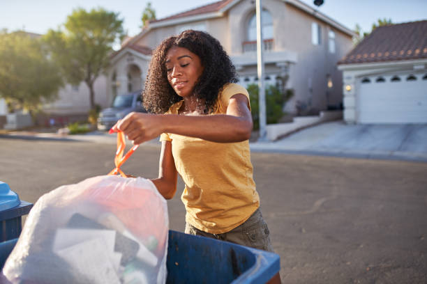 Best Professional Junk Removal  in Cohasset, MN